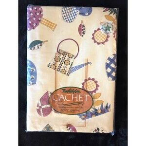 Vintage Town & Country Linen Flannel Backed Vinyl Tablecloth Calico Hearts